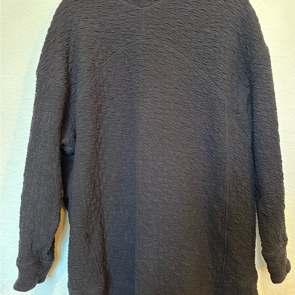 Lululemon Rippled V-Neck Pullover Size 6 Black - Picture 7 of 11